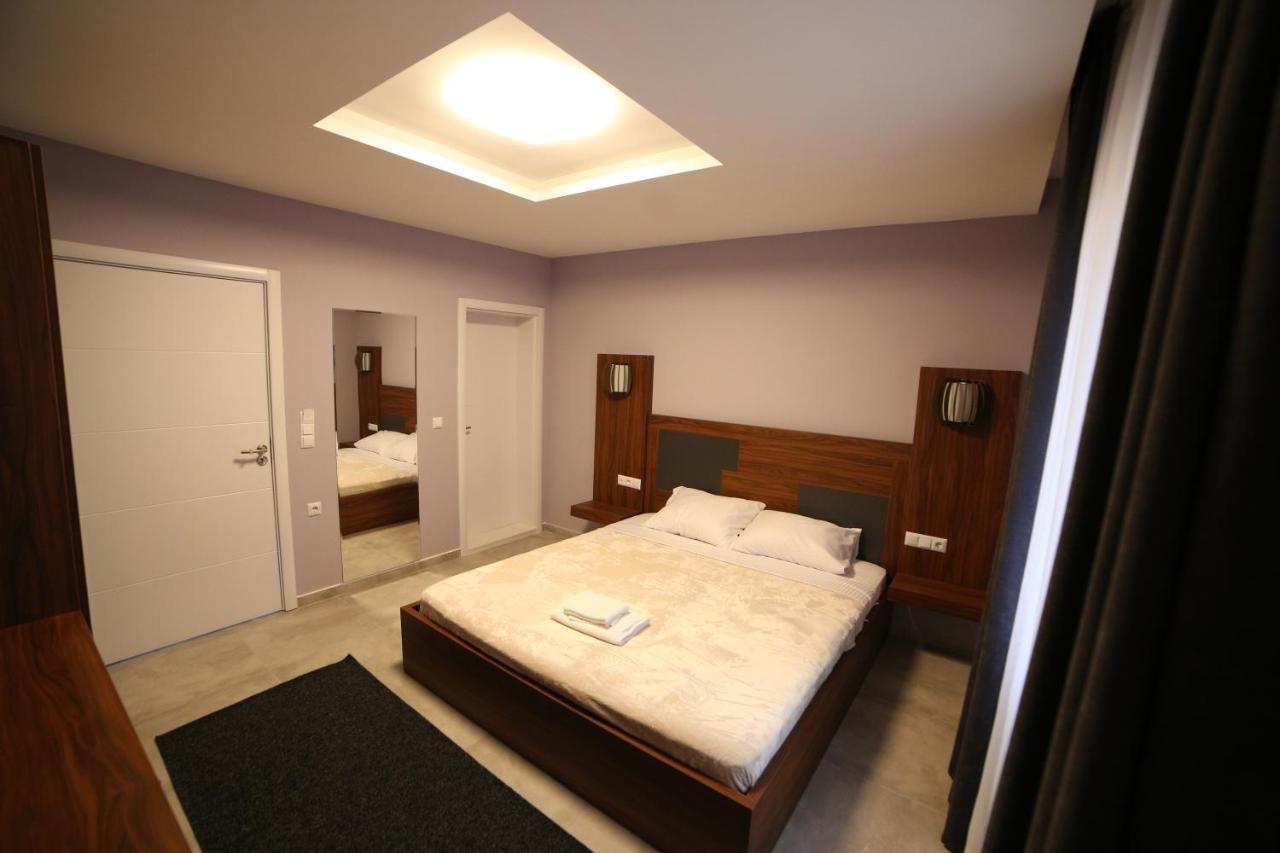 Hotel Centrum Kosovska Mitrovica Ngoại thất bức ảnh